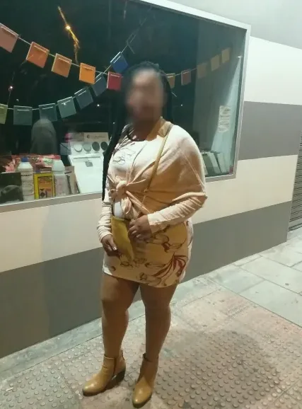 Anja, 25