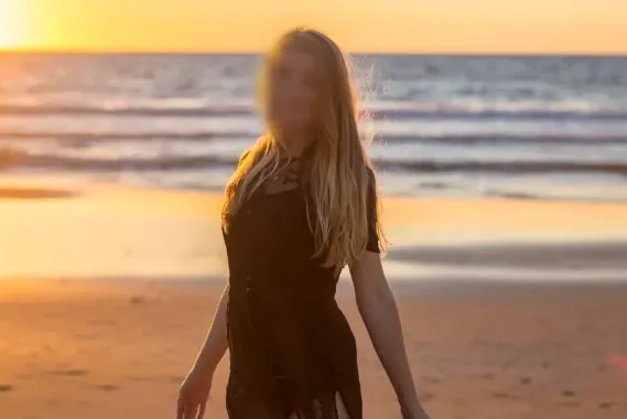 Daniela, 32