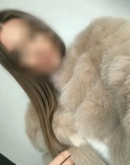 Daniela, 36