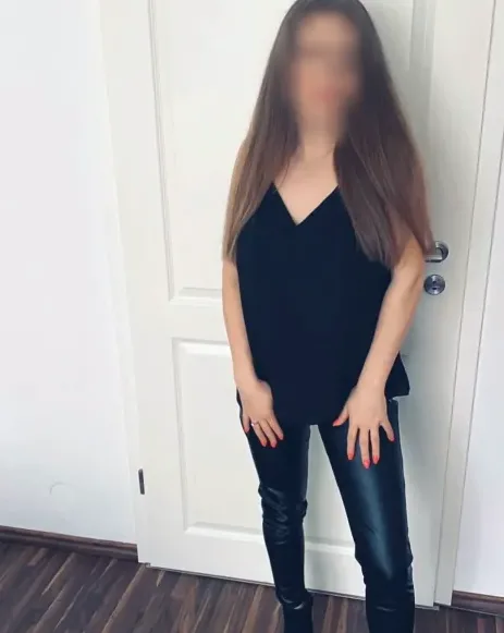 Elif, 32