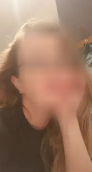 Greta, 36
