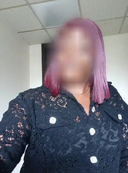 Laura, 38