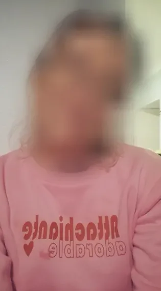 Luisa, 38