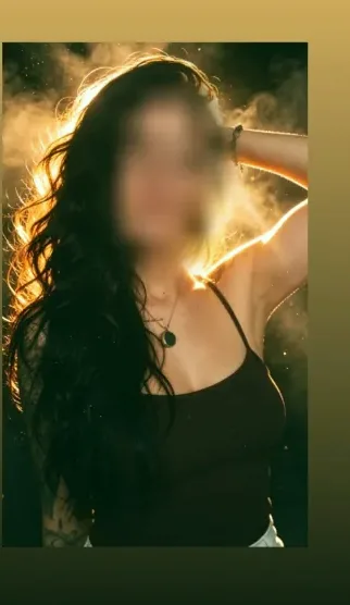 Nadine, 37