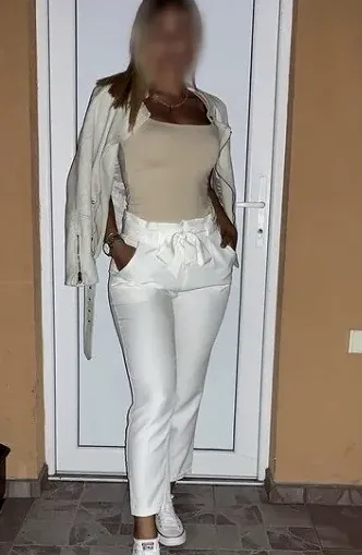Romy, 24