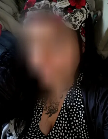 Sabrina, 36
