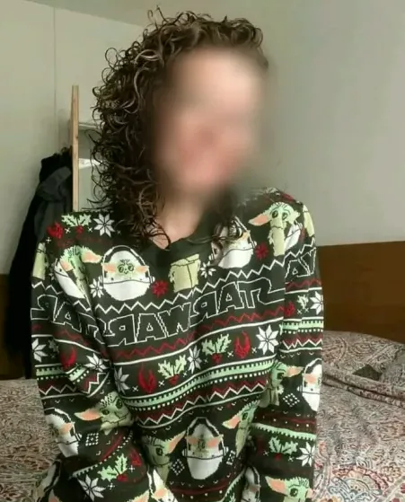 Selin, 33